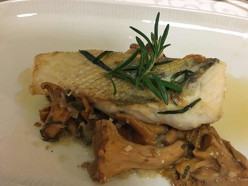 Gebratener Zander mit Pfifferlingen &amp; Salbei – mediterrane ...